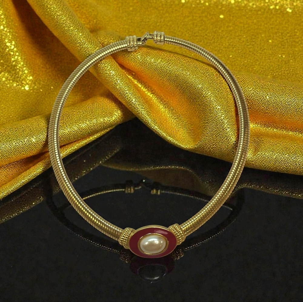 Monet Vintage Gold Plated Red Enamel Collar Necklace With Fuax Pear - Picture 5 of 15